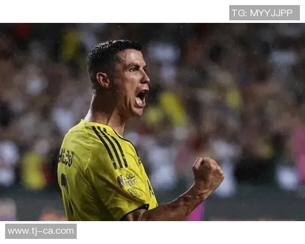 从贫困少年到足球巨星:C罗的奋斗与荣耀之路 从贫困少年到足球巨星:C罗的奋斗与荣耀之路