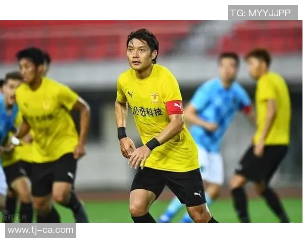 专业解读：重庆足球队的整体压制打法